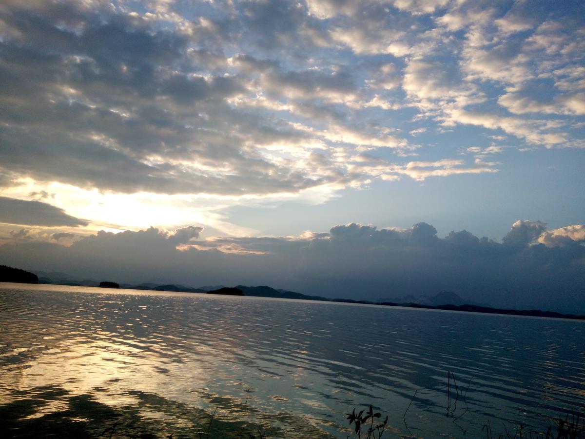 韦林民宿 Yen Binh 外观 照片